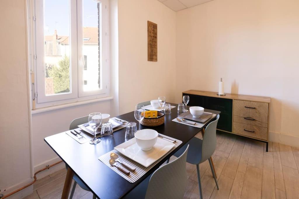 Le Cosy C - T2 Tout Equipe - Centre-Ville Gare Montluçon Εξωτερικό φωτογραφία